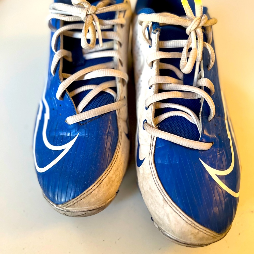 Soccer/lacrosse Nike cleats